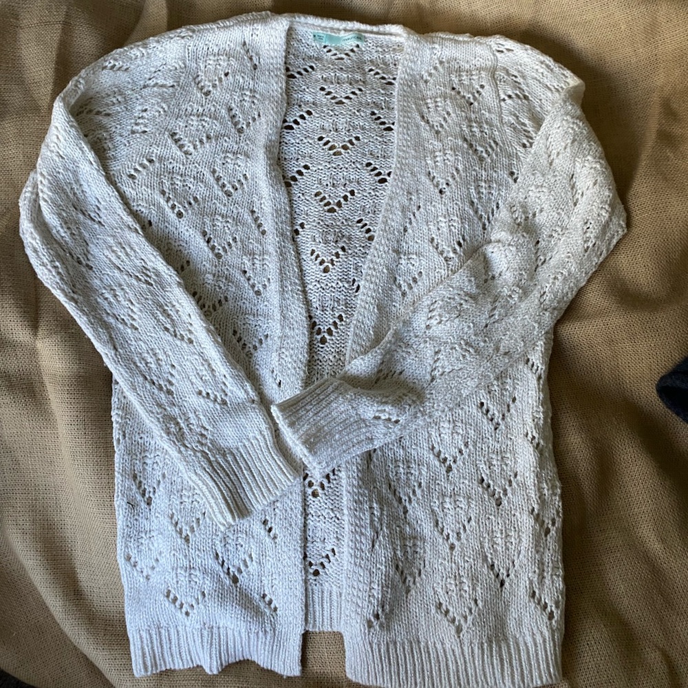 Maurices Cream Cardigan EUC